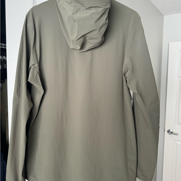 Lululemon Expeditionist Anorak Jacket in Olive, Size S - Picture 2 of 7